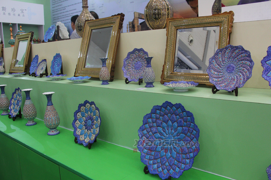 上合組織國(guó)家商品展 手工藝術(shù)品大放光彩，文化藝術(shù)交流譜寫(xiě)新篇章